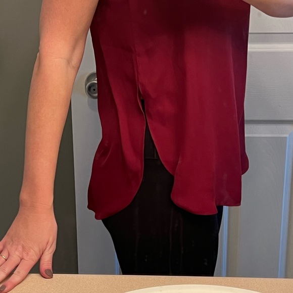 Express split hem cross back top - Picture 6 of 8